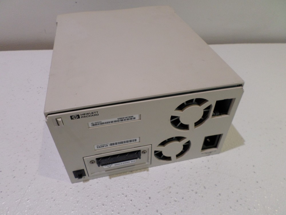 HP C6381A Smart Disk Drive Array C6381-60003