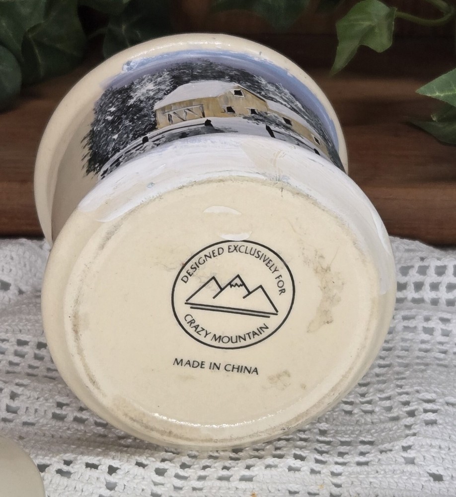 small stoneware container w/ lid(25009) hand painted