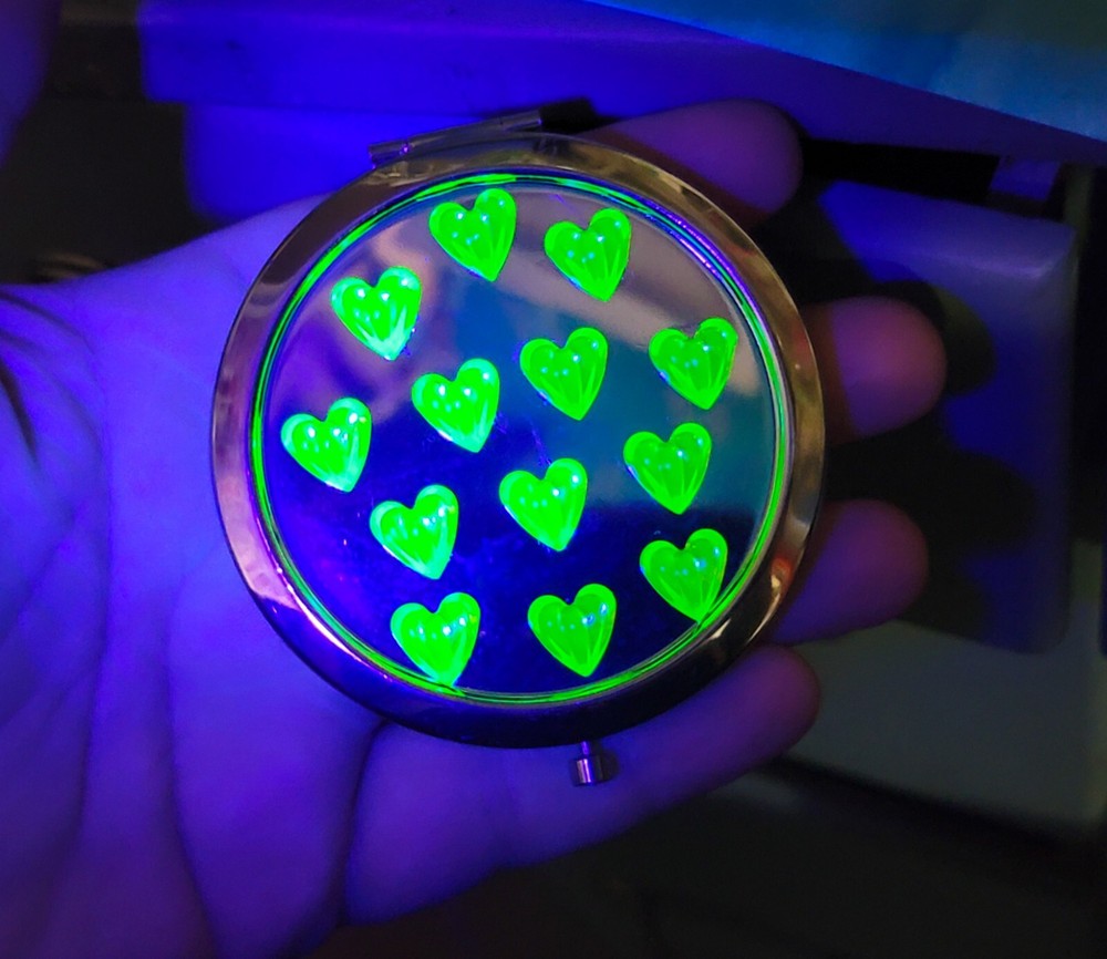 Uranium Glass Mirror Compact Green Heart Silver