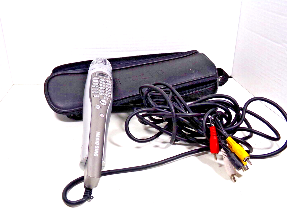 MAGIC SING Karaoke Microphone L000012 and cable.