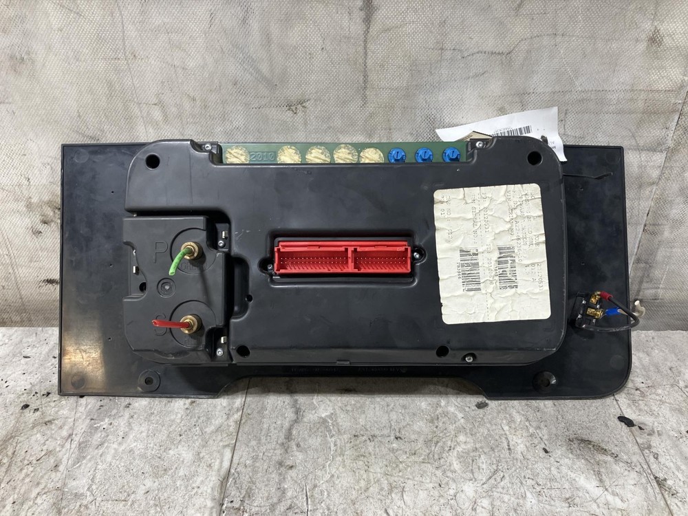 2011-2014 Freightliner CASCADIA Speedometer Instrument Cluster - Used