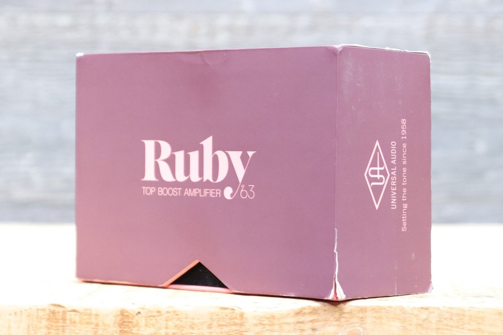 Universal Audio Ruby '63 Top Boost Amplifier UAFX Dual-Engine Effect Pedal w/Box