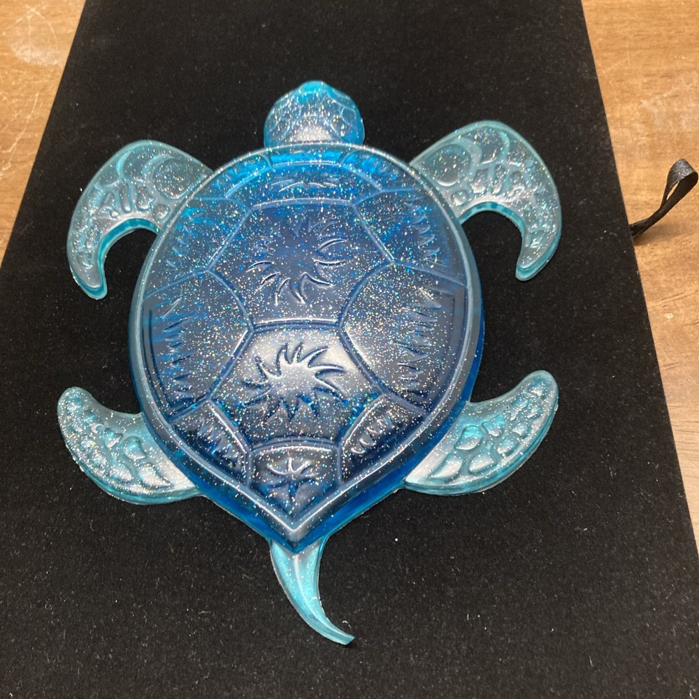 Turtle Wall Art, Expoxy Resin, Handmade, 7x5”