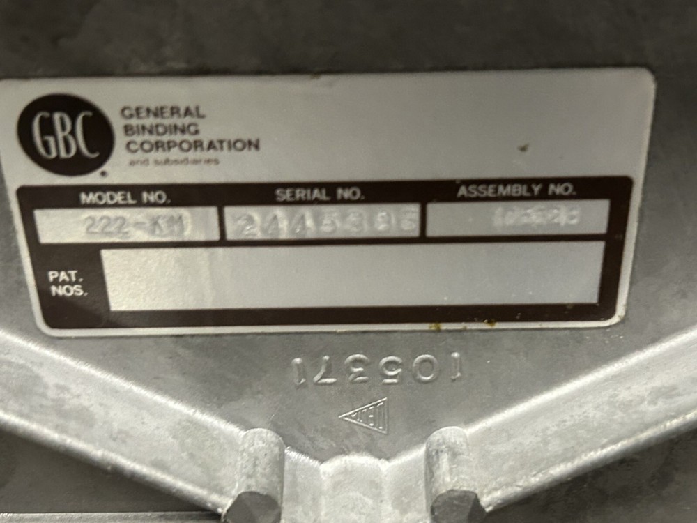 General Binding Corporation GBC Combo Binding Machine Model 222-KM