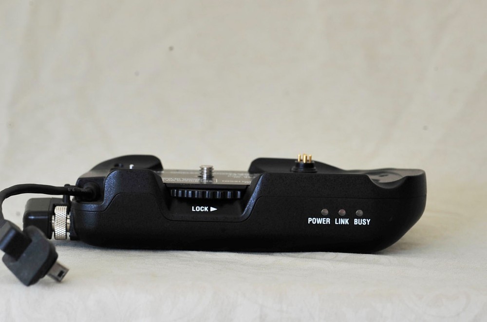 Nikon Wireless Transmitter WT-1A With BL-2 Battery Chamber Cover
