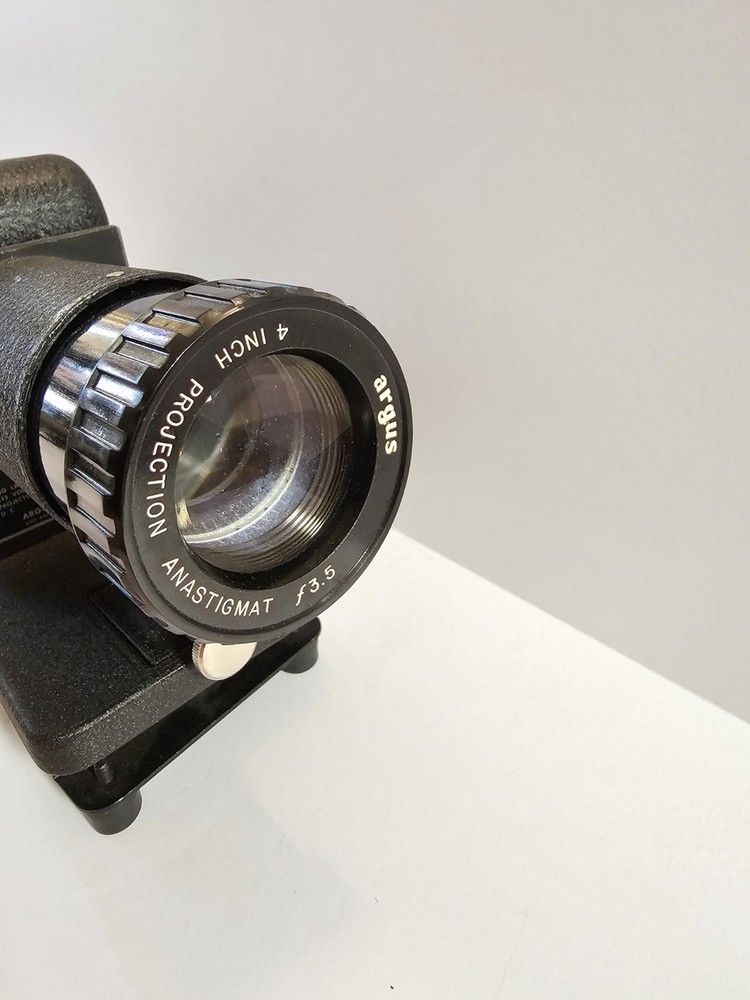 Vintage ARGUS Slide Projector W/ Case Tested Works Great