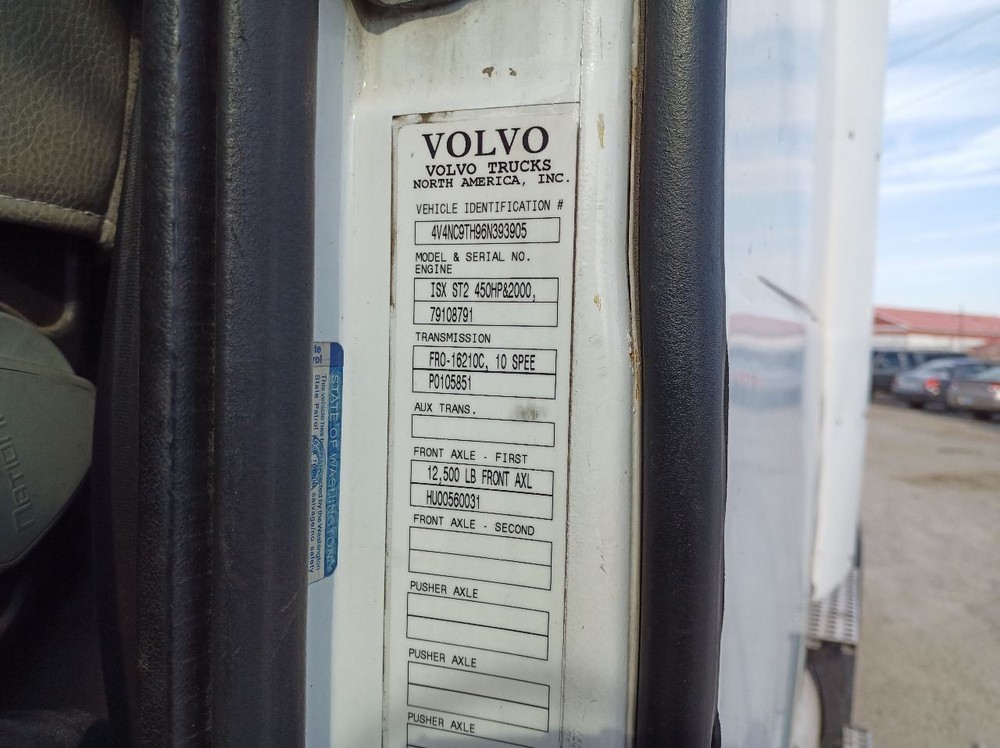 Volvo VNL ISX Left Driver Engine Mounts (12274944