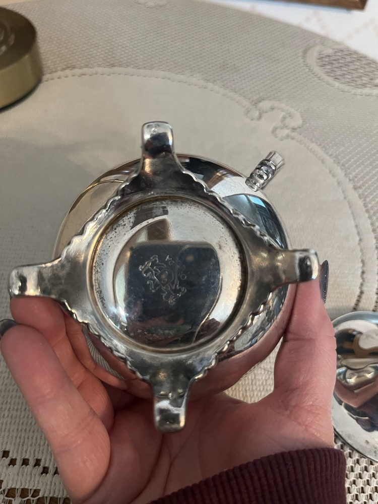 Vintage ONEIDA Silver plate Creamer with Lid