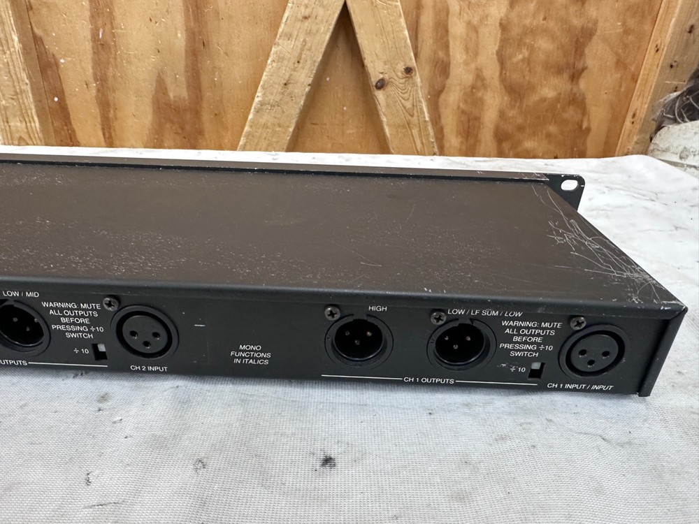 JBL M552 2-Channel Adjustable STEREO/MONO, Variable Crossover - two available