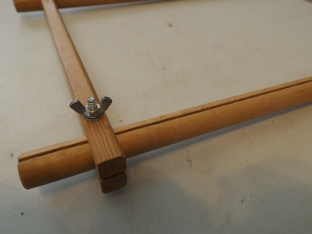 Scrolling Embroidery Frame - 10"x20" Adjustable - Previously owned
