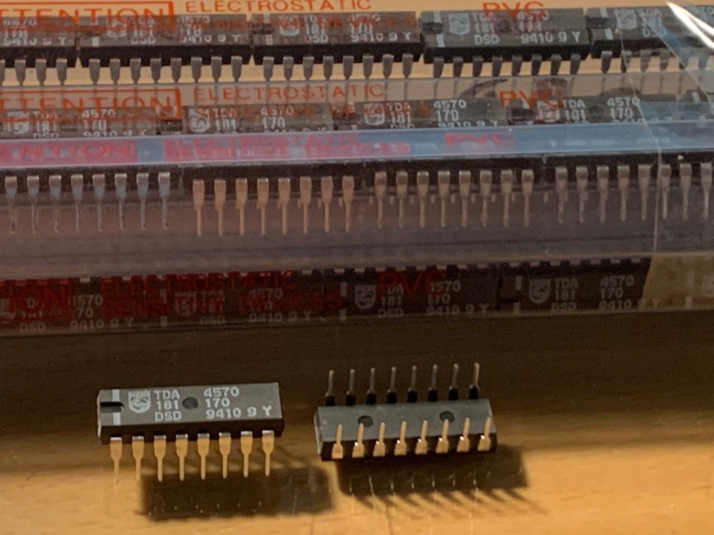 TDA4570 - PHILIPS IC - Color Signal Decoder, DIP16