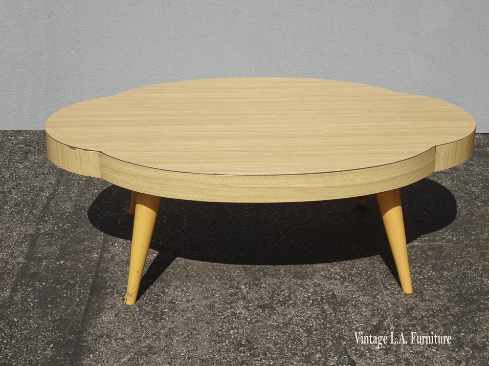 Large Vintage Mid Century Coffee Table w Peg Legs Clover Leaf Style