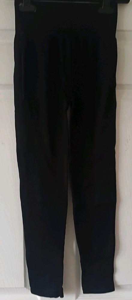 BNWOT BLACK RIBBED LEGGINGS SIZE 6-8