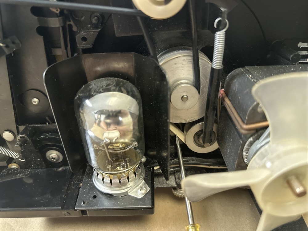 Anscovision 688 Dual 8mm/Super 8mm Projector - Tested
