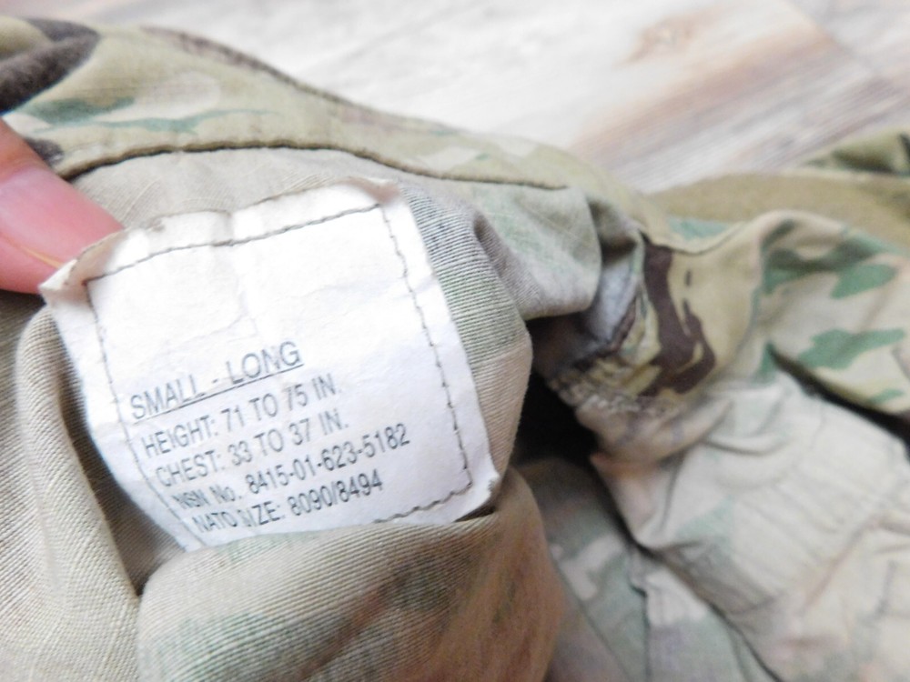 US ARMY OCP COAT SZ SMALL - LONG