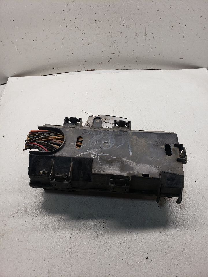 Used Fuse Box Engine fits: 2003 Ford E350 VAN Grade A