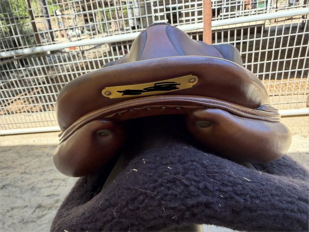 17” 2AA Devoucoux Biarritz Saddle