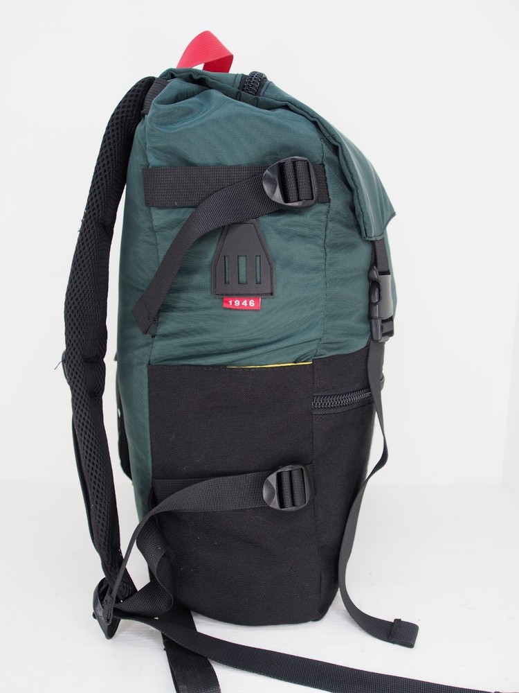 Gerry Outdoor - Multi Compartment Backpack Water Resistant green