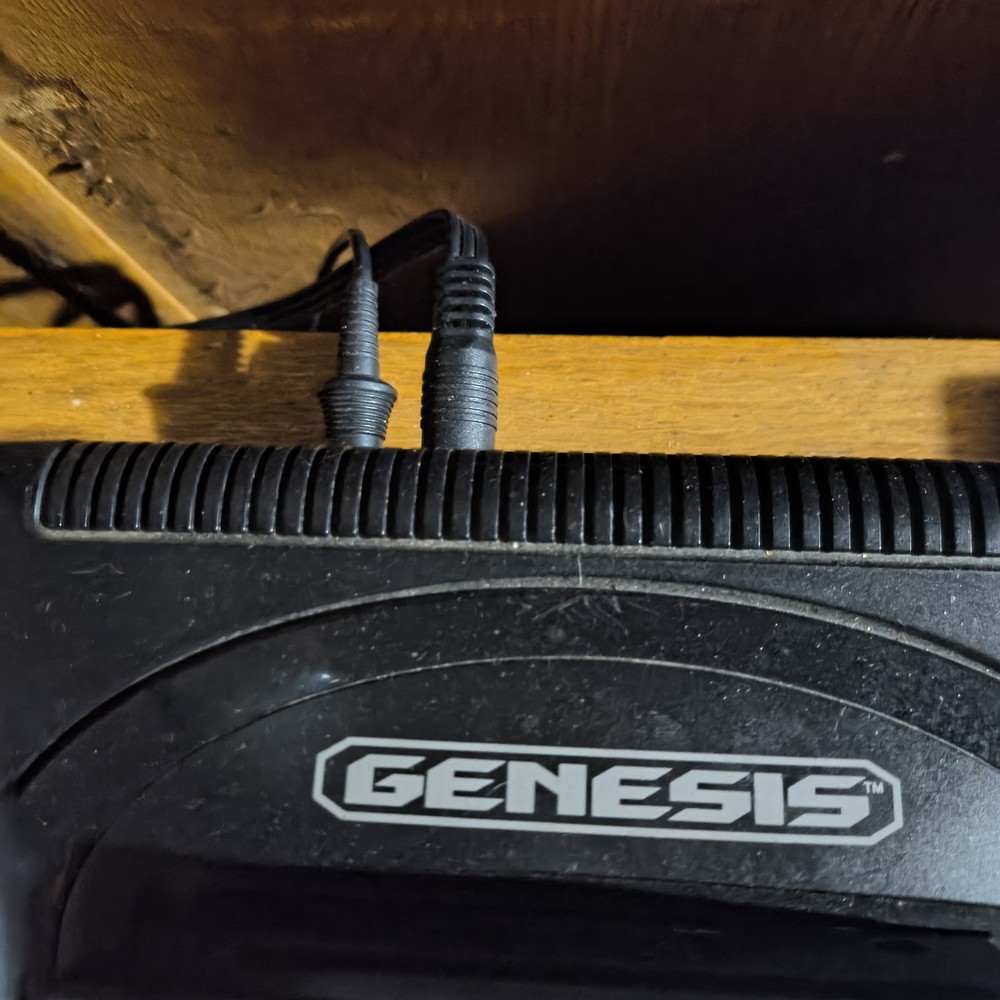 sega genesis model 2 With Controller And Games