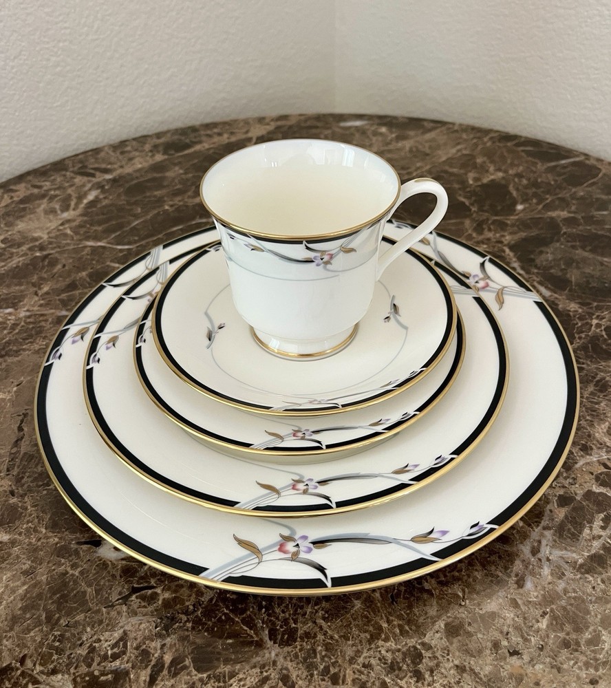 Gorham China Manhattan 5 Pcs Dinnerware One Place Setting 24K Gold Banded