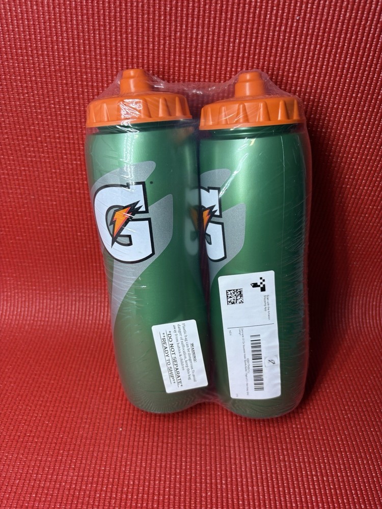 2x Gatorade Squeeze 32oz Plastic Water Bottle - Green
