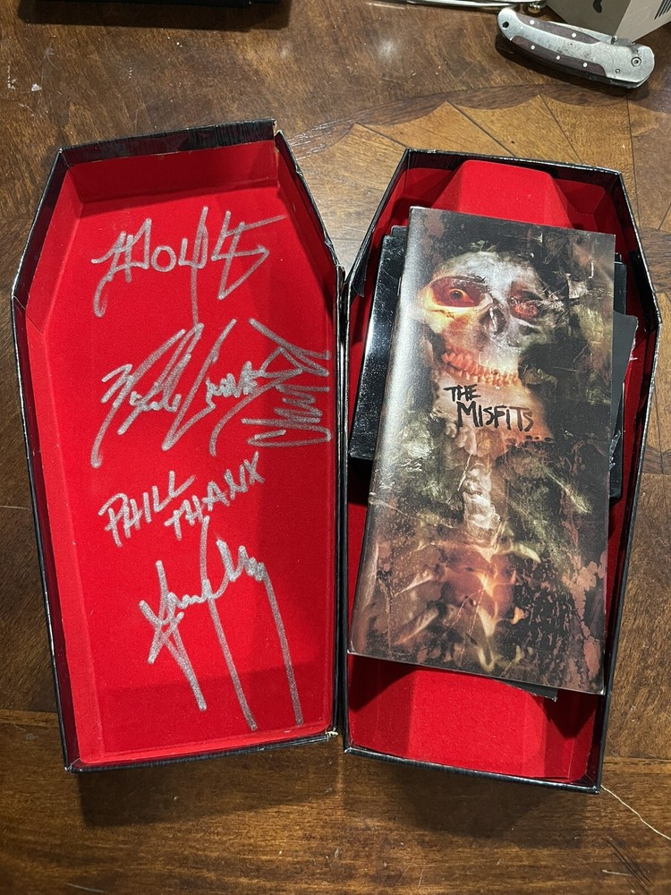 MISFITS Coffin Box Set Autographed Jerry Doyle  Michale Dr Chud (Missing CD 1)