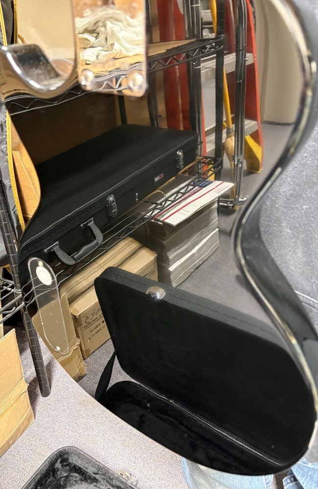 BB King Signed Autographed JSA LOA Full Size Epiphone Guitar Model "Junior"