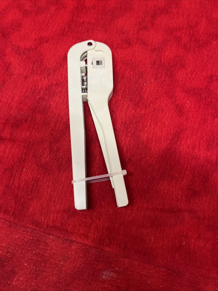 VINTAGE MODULAR PLUG CRIMPING PHONE TOOL (23a)