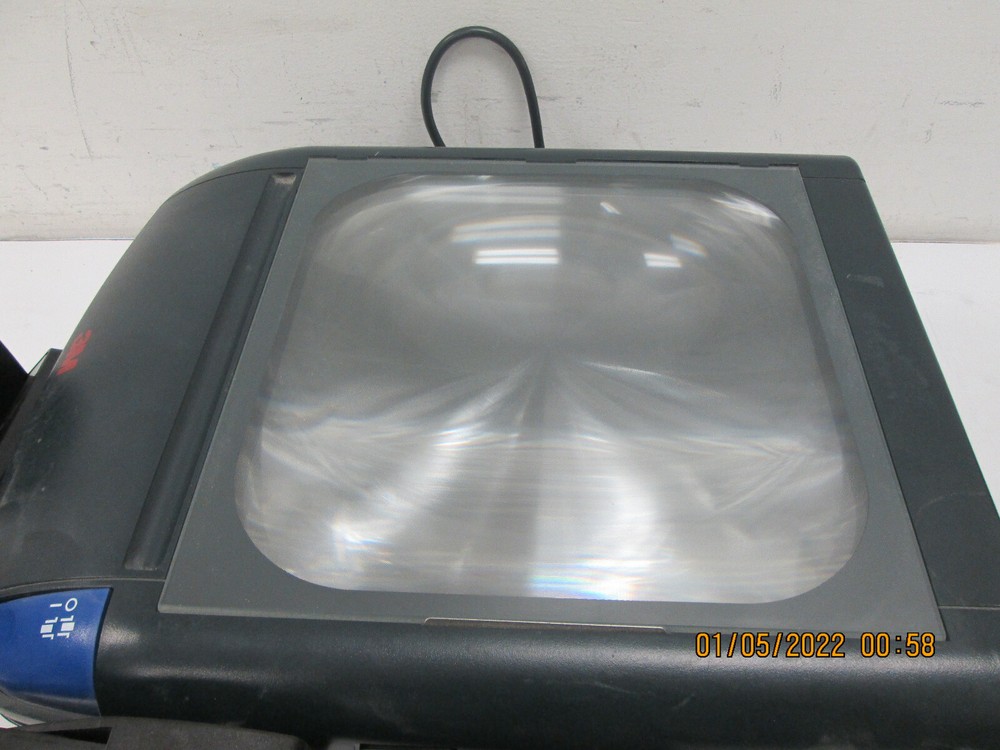 3M Overhead Transparency Projector 1800 BJ2 BROKEN POWER SWITCH DOES NOT STAY ON