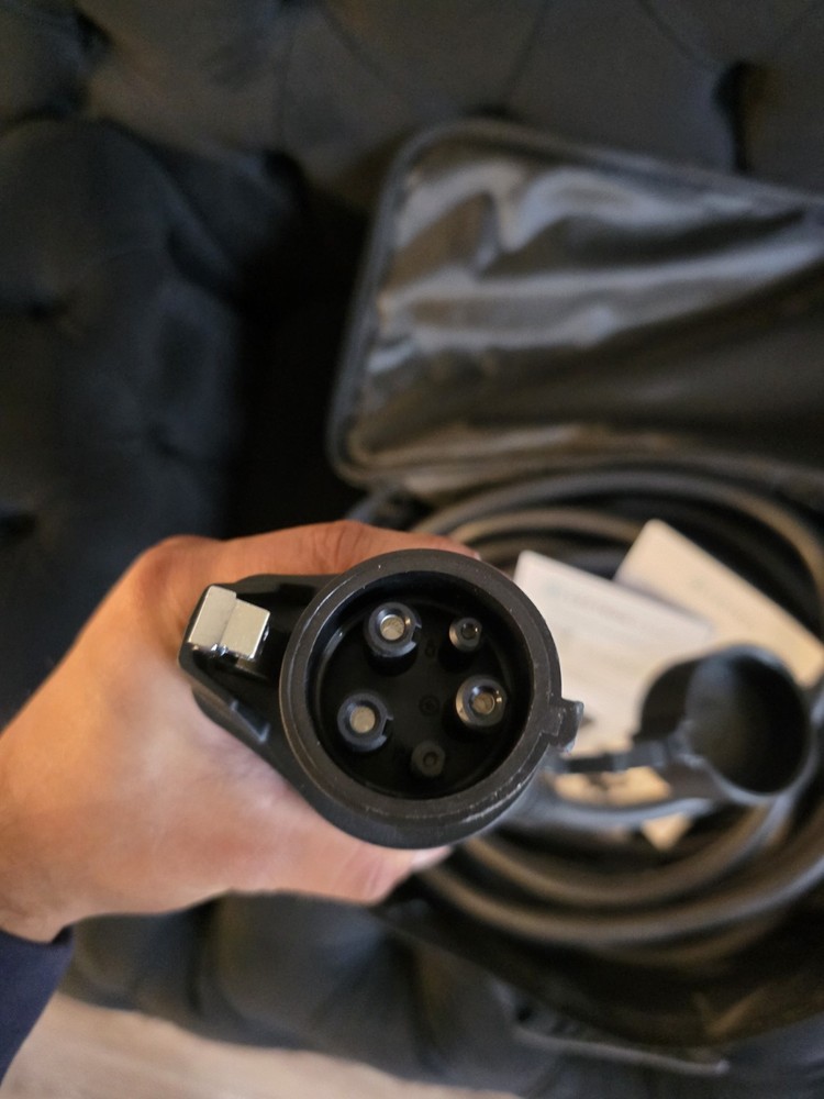 Lectron 15A Portable EV Charger Level 1