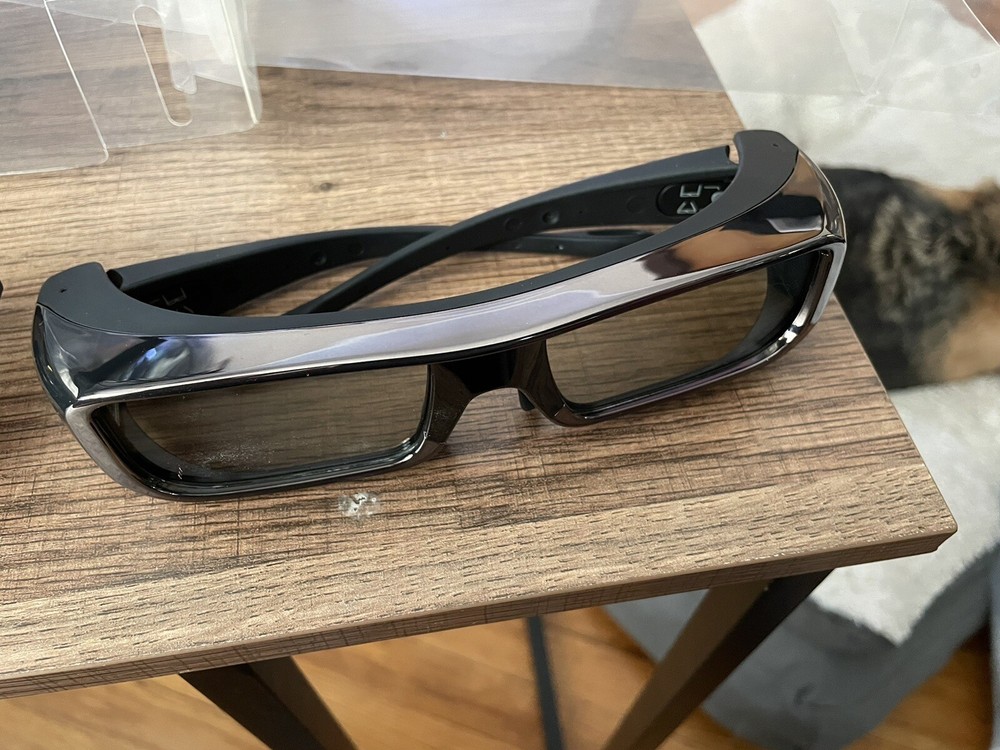Sony TDG-BR100 3D glasses