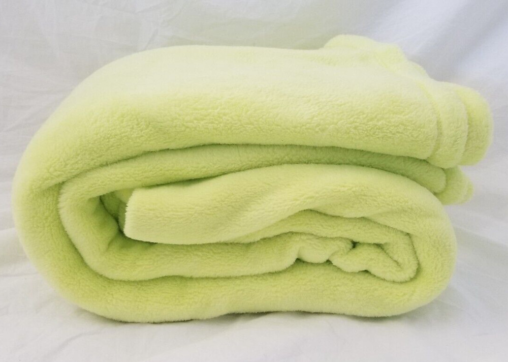 Circo Plush Yellow Twin Blanket NIP