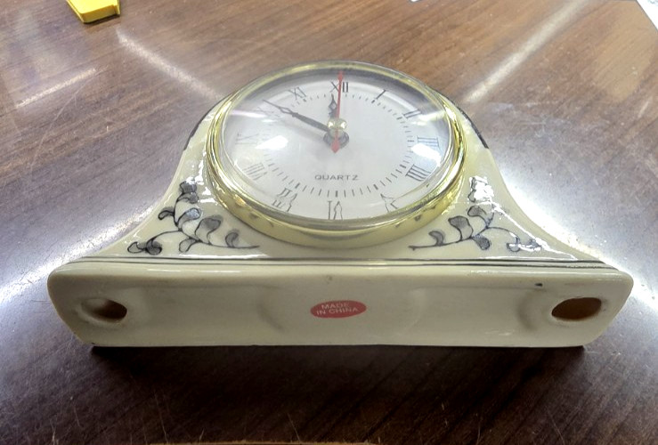 Cream White China & Quartz Working Desk Clock