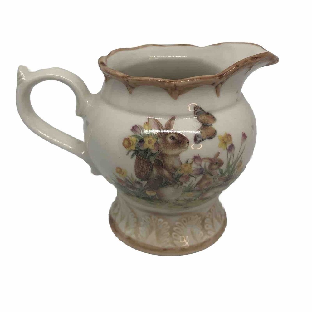 Cracker Barrel Easter Traditions Bunny Creamer 3.5" Tall, 2" Diameter Scalloped