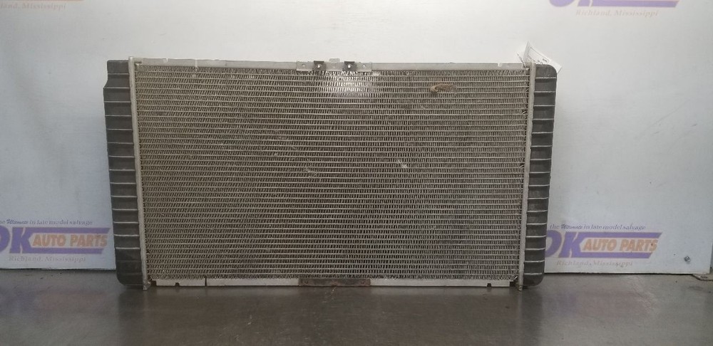 96 CHEVY IMPALA SS RADIATOR ASSEMBLY 52470705