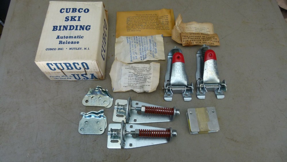 Vintage CUBCO Junior Model Ski Equipment Bindings Automatic Release, Slipper