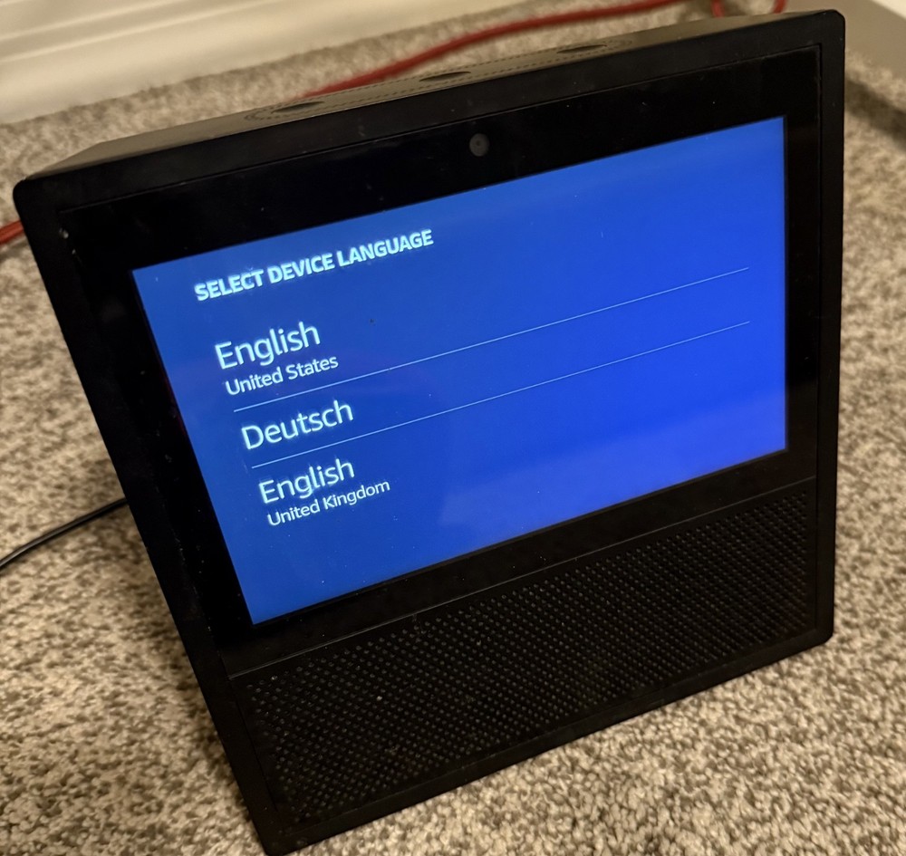 Amazon Echo Show 1st Generation Smart Speaker W/ 7" Display Black MW46WB Tested