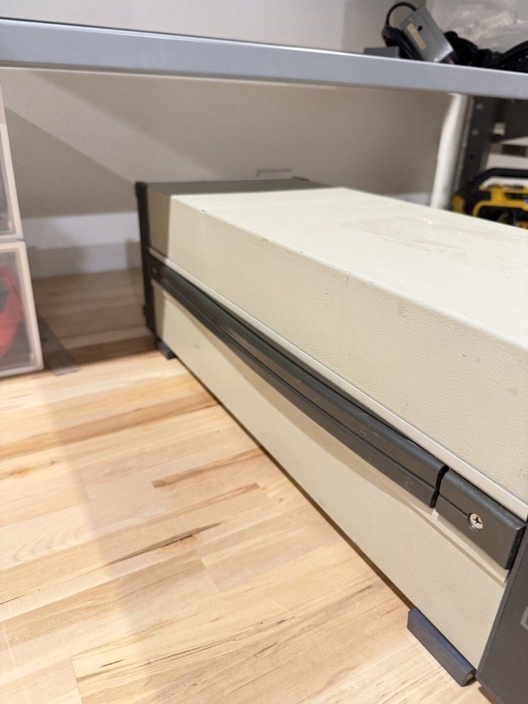 FLUKE 752A REFERENCE DIVIDER (TESTED) FREE SHIPPING