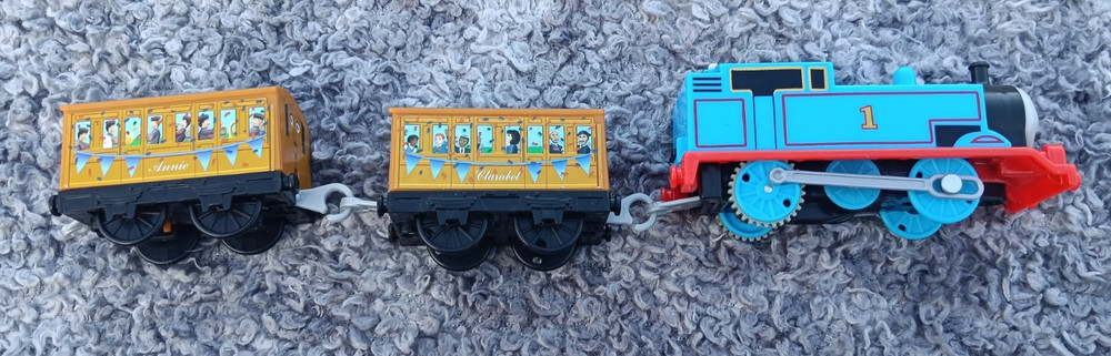 Thomas The Tank Engine Trackmaster :- Thomas Plus Clara & Clarabel Working