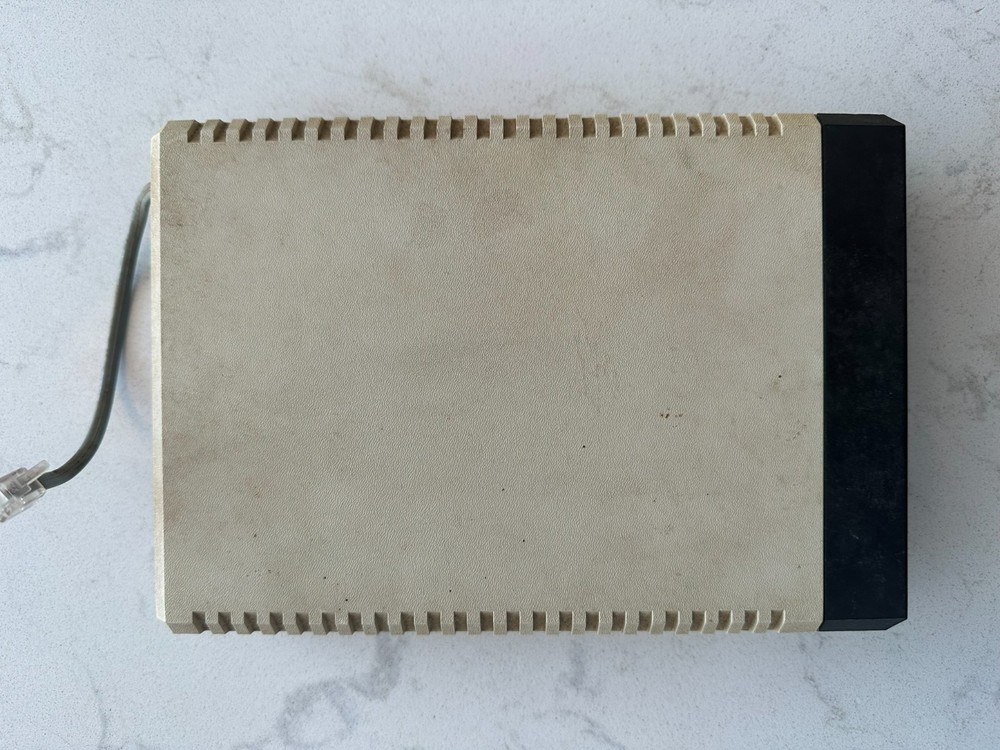 Atari 1030 Modem for 8-Bit Atari Computers READ