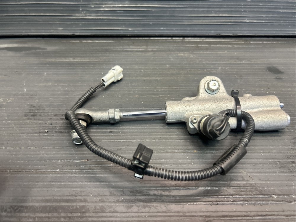 2017 Yamaha YZF R1, steering stabilizer, OEM #8724