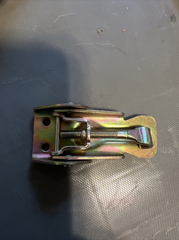 CNH 82859513 Backhoe Bonnet Latch
