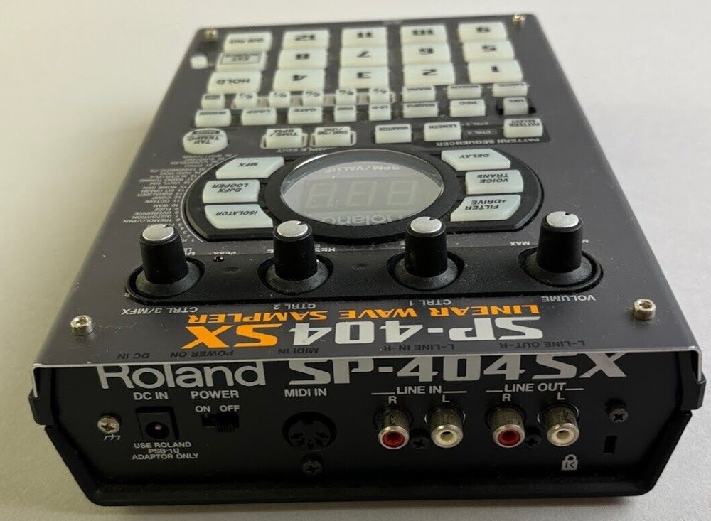 Roland SP-404SX Portable Linear Wave Sampler