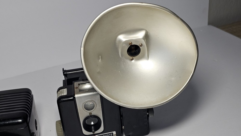 BROWNIE HAWKEYE CAMERA FLASH MODEL KODAK