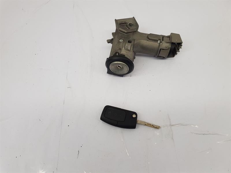 2016 FORD FIESTA IGNITION BARREL + KEY