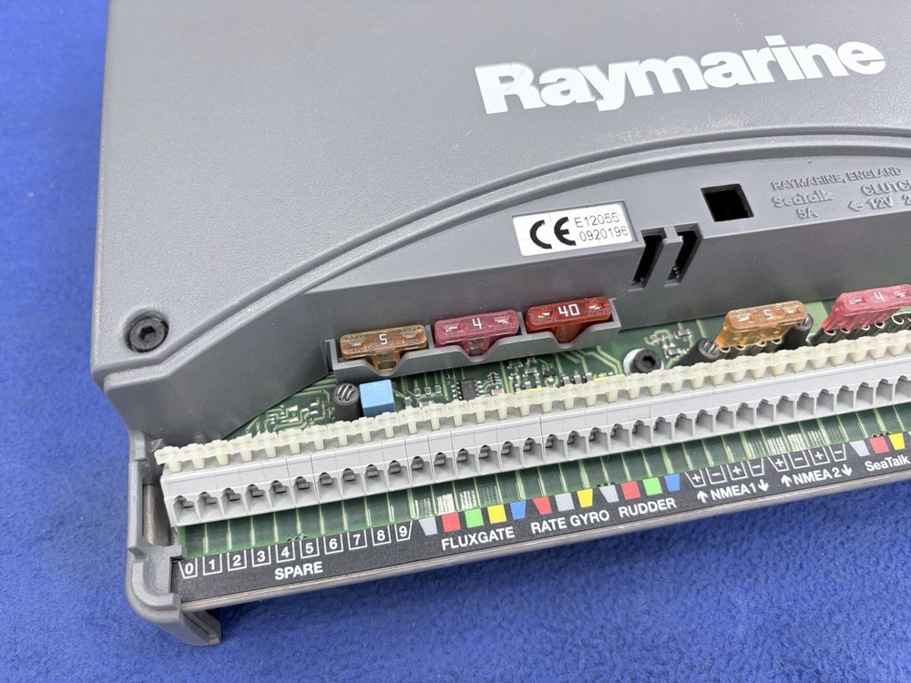 Raymarine Type 400 (S3) Autopilot Course Computer - E12055 - Fully Tested