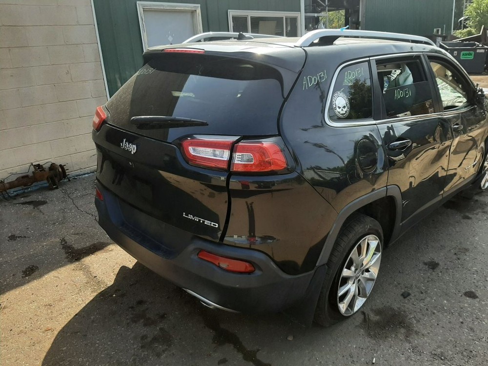 CHEROKEE 2014 Headrest 1058983