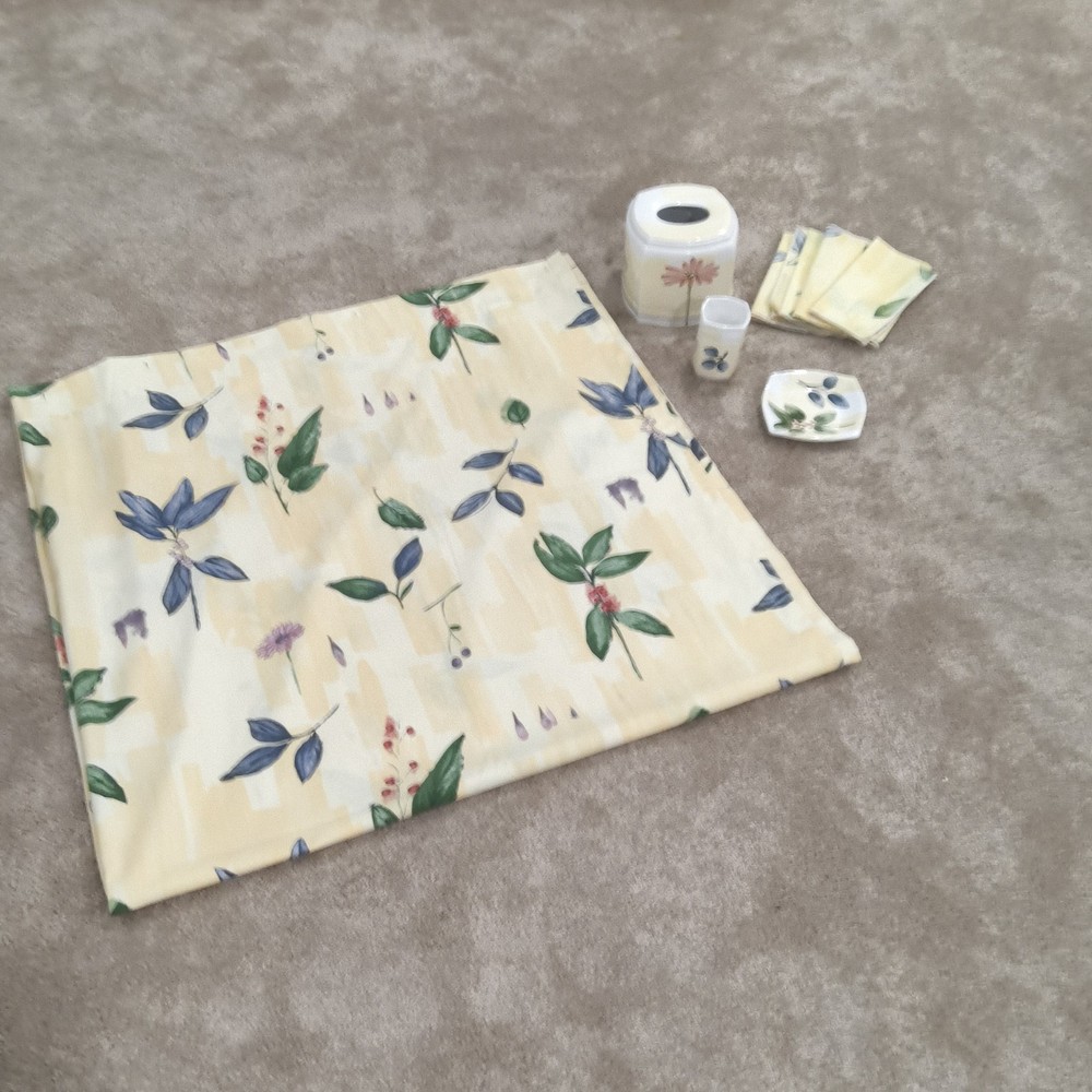 Croscill Bathroom Set including Shower Curtain