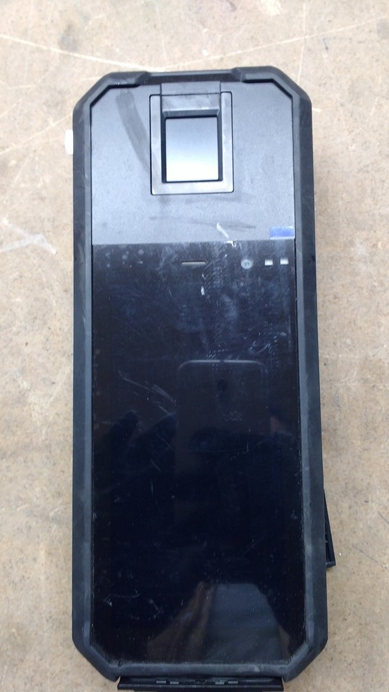 Chameleon 5R Rugged Biometric Handheld Device – Powers On