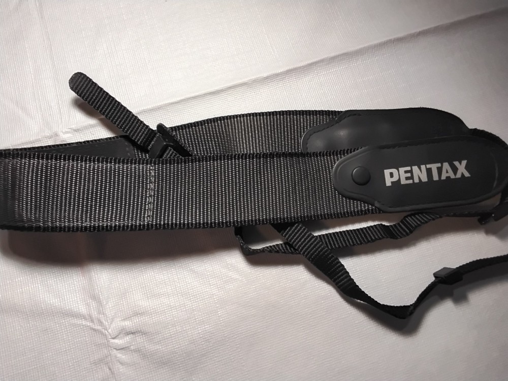 *Near MINT * Pentax Genuine Black Camera Neck Shoulder Strap